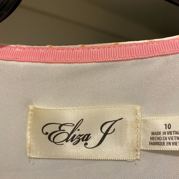 Eliza J Geo pattern dress size 10.  Peach and blue - Picture 6 of 7